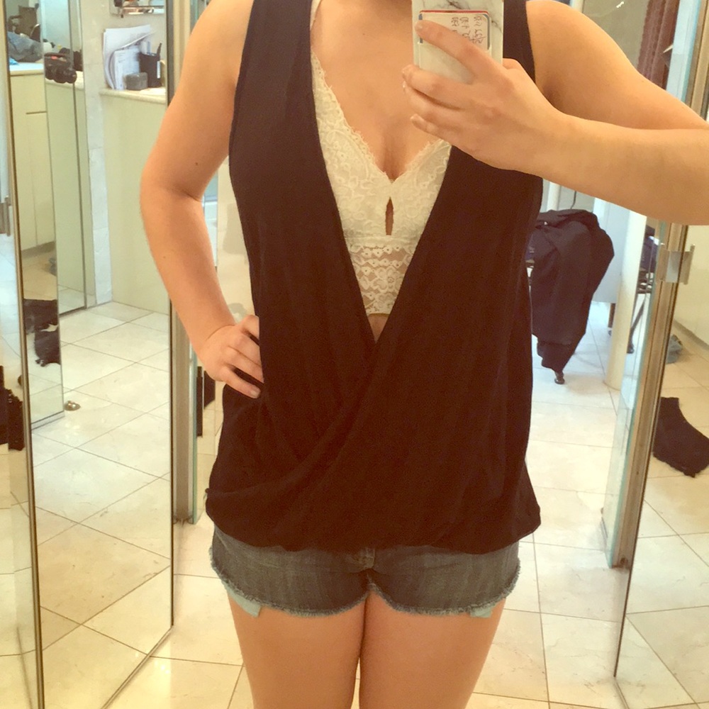 Black criss cross top